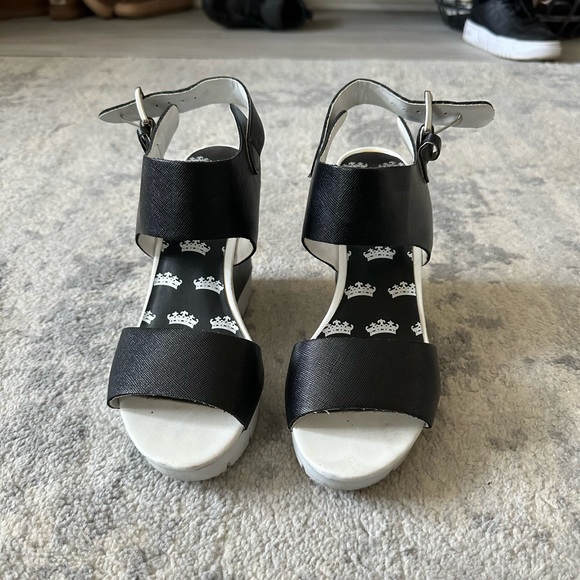 Juicy Couture Shoes - Juicy Couture Wedges